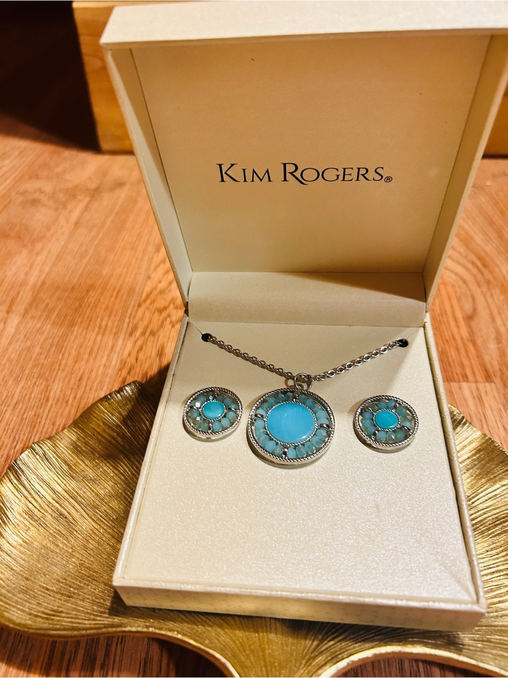 Kim Rogers Turquoise-Color Jewelry Set NIB- Silver Tone Necklace and Earrings